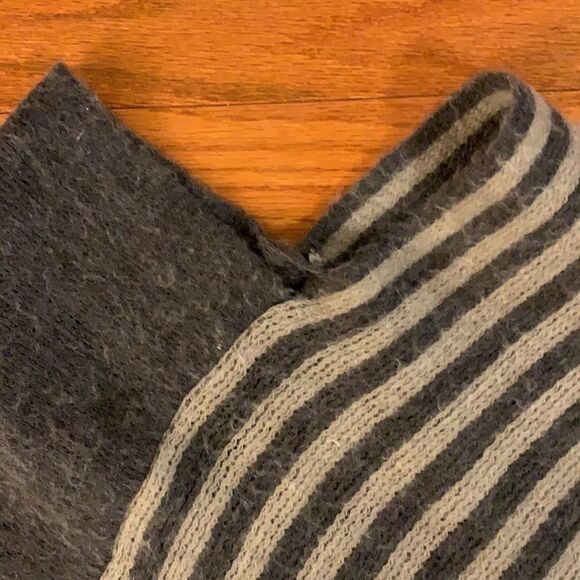 OSFA sweater kimono/poncho gray & white - Picture 8 of 8